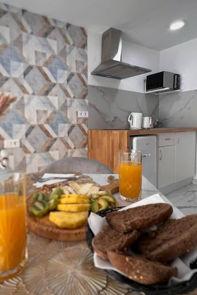 Urban Estudio Elegante Con Terraza Аликанте Екстериор снимка