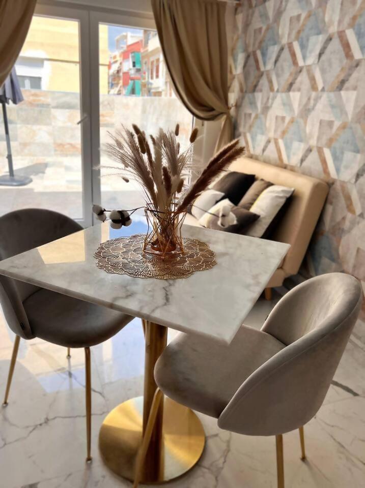 Urban Estudio Elegante Con Terraza Аликанте Екстериор снимка